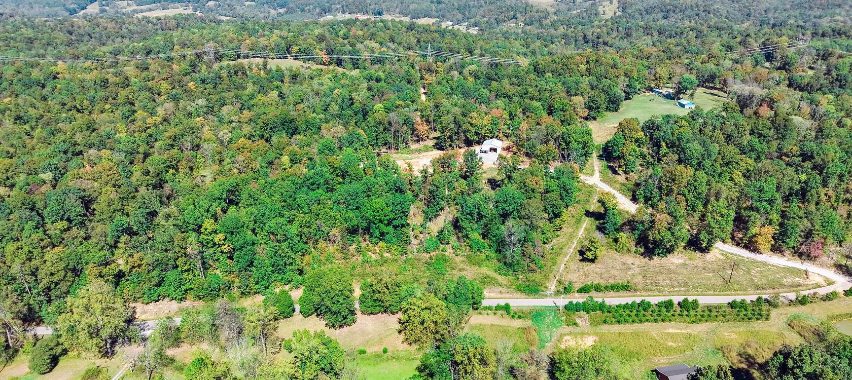 100 Acres of Land for Sale in Vanleer, Tennessee