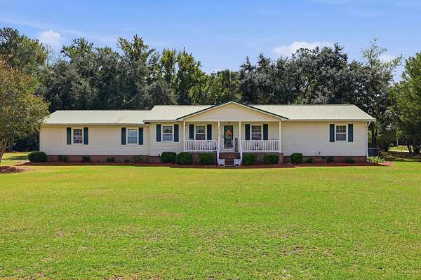 2 Acres of Land with Home for Sale in Andrews, South Carolina