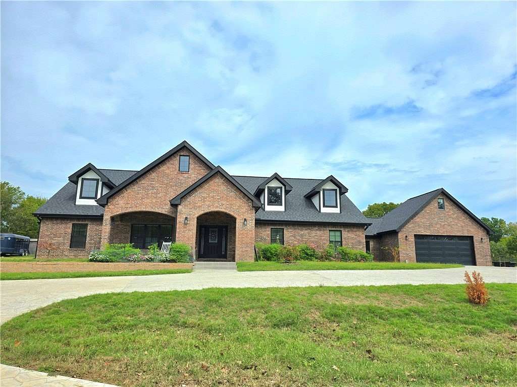 7.29 Acres of Land with Home for Sale in Springdale, Arkansas