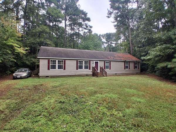 1.67 Acres of Land with Home for Sale in Melfa, Virginia
