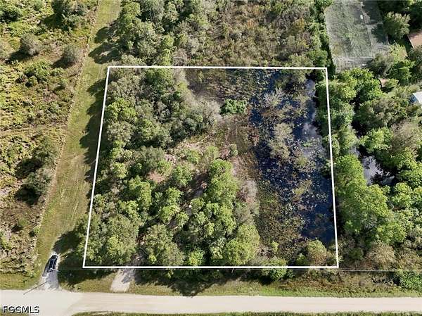2.5 Acres of Residential Land for Sale in Clewiston, Florida