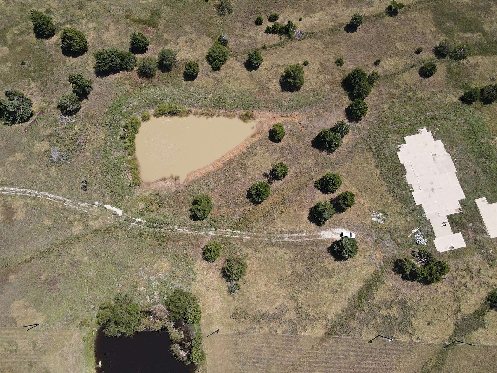11 Acres of Land for Sale in Whitesboro, Texas