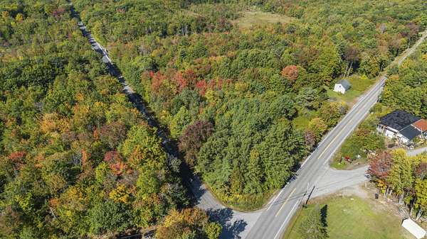 4.52 Acres of Residential Land for Sale in Fayette, Maine