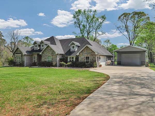 2.5 Acres of Land with Home for Sale in Lufkin, Texas