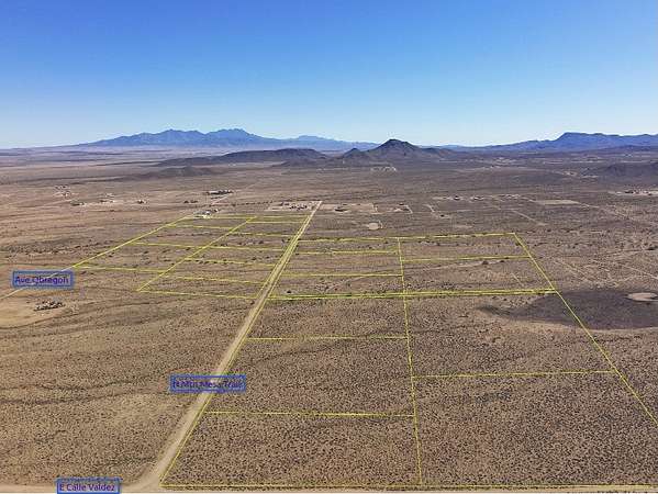 138 Acres of Agricultural & Residential Land for Sale in Kingman, Arizona