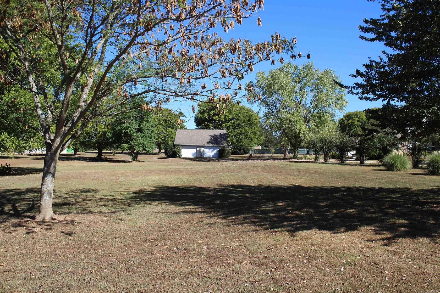 1.5 Acres of Residential Land for Sale in Nashville, Arkansas