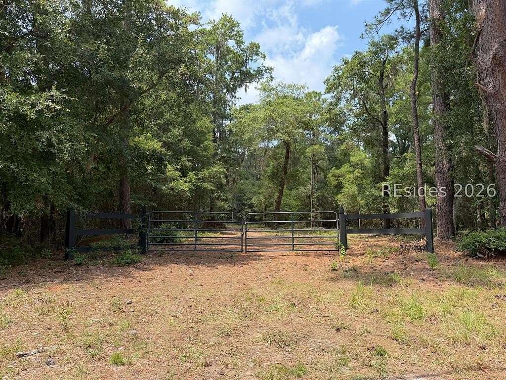 128 Acres of Land for Sale in Saint Helena Island, South Carolina