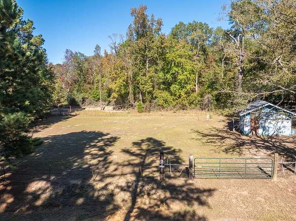 3.29 Acres of Residential Land for Sale in Elkhart, Texas