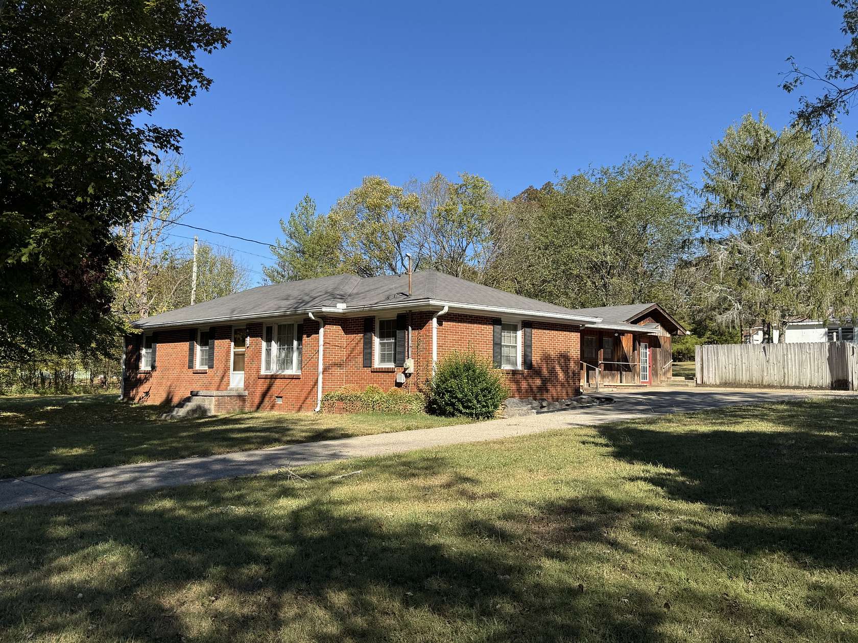 6.7 Acres of Land with Home for Auction in Lebanon, Tennessee