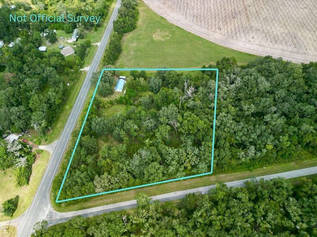 5.14 Acres of Land with Home for Sale in Old Town, Florida