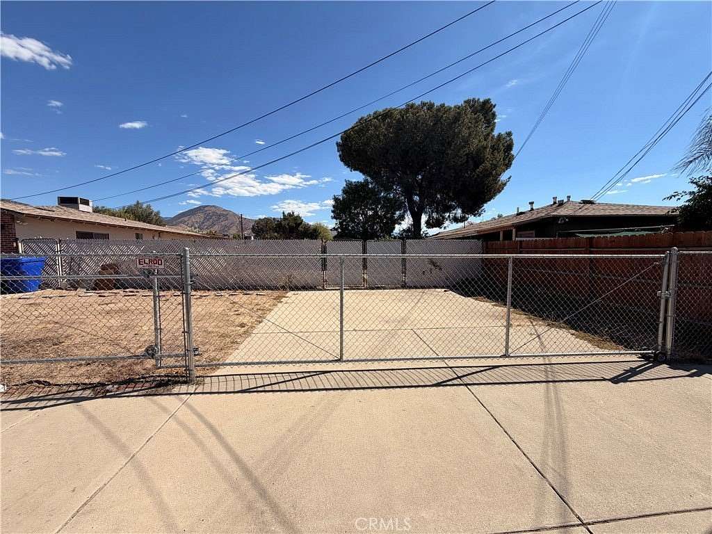 0.14 Acres of Residential Land for Sale in San Bernardino, California