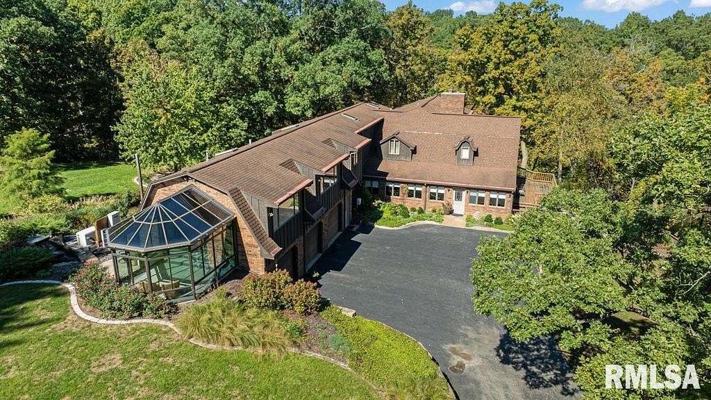 9 Acres of Land with Home for Sale in Congerville, Illinois