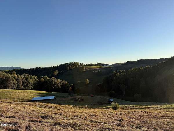 254 Acres of Land with Home for Sale in Fort Blackmore, Virginia