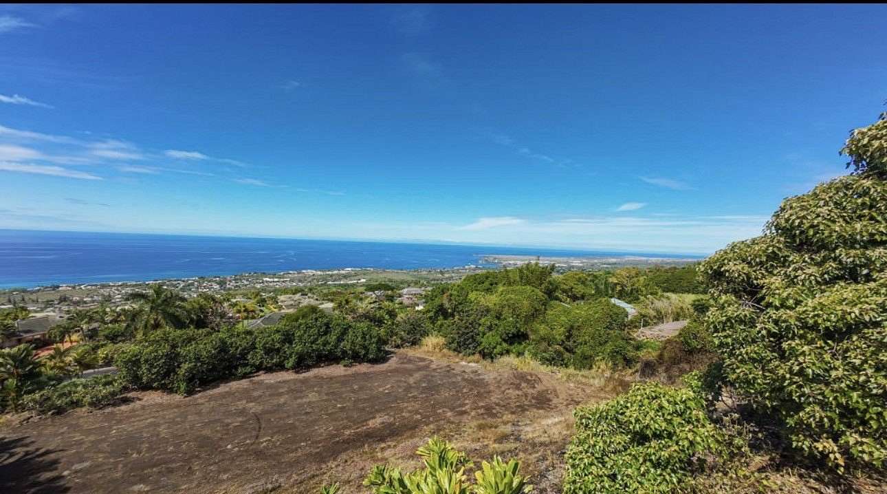 1.4 Acres of Residential Land for Sale in Kailua-Kona, Hawaii