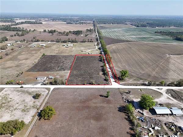 5 Acres of Land for Sale in Bell, Florida