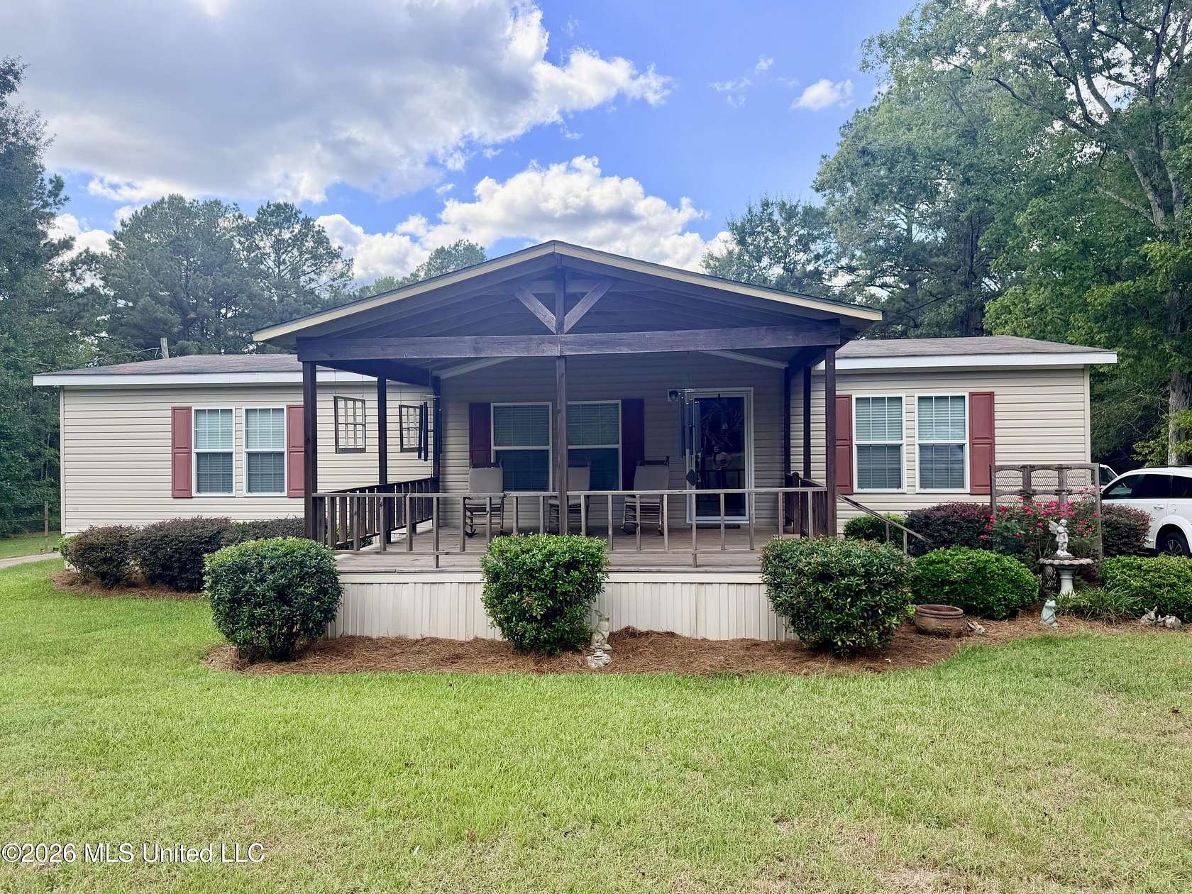 23.6 Acres of Recreational Land with Home for Sale in Florence, Mississippi