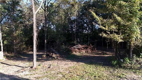 1 Acre of Residential Land for Sale in Mount Airy, North Carolina