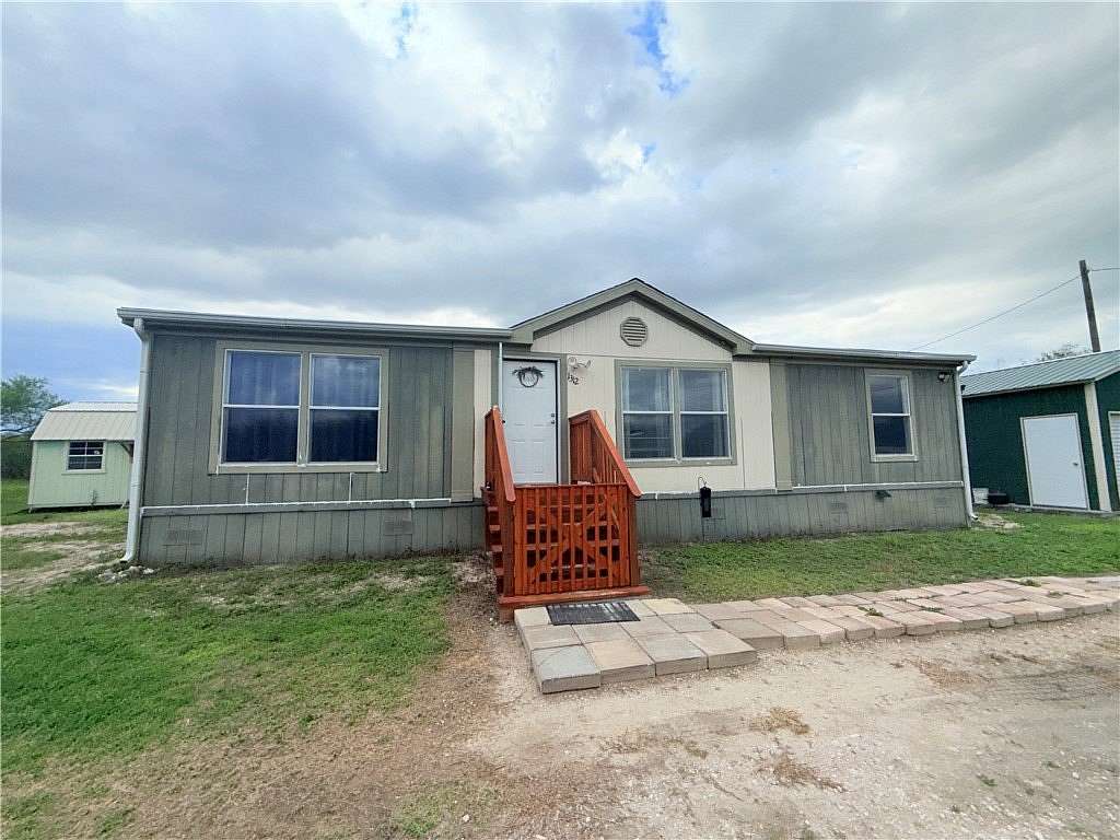 9.24 Acres of Land with Home for Sale in Sinton, Texas