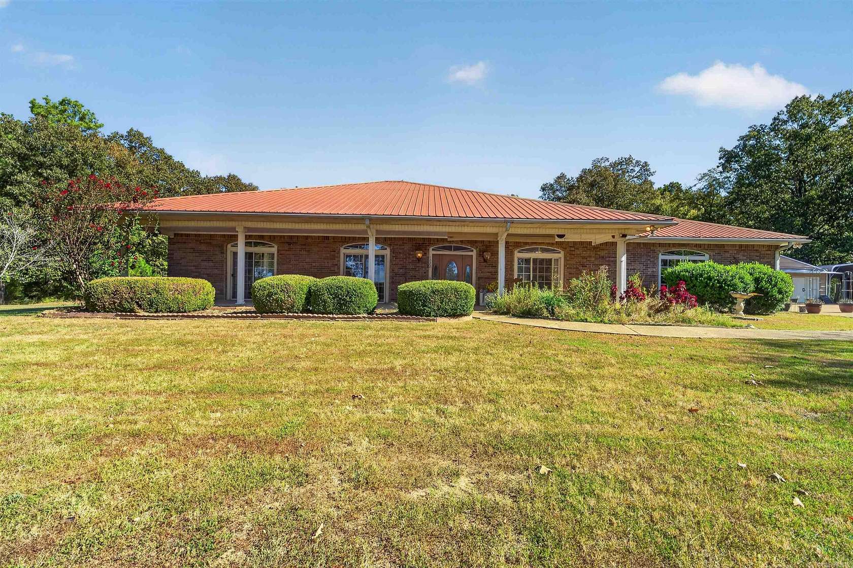 4.28 Acres of Land with Home for Sale in Arkadelphia, Arkansas