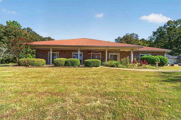 4.28 Acres of Land with Home for Sale in Arkadelphia, Arkansas