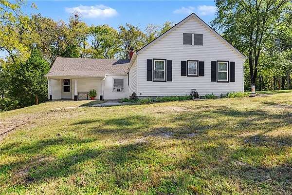 4.8 Acres of Land with Home for Sale in Kansas City, Missouri