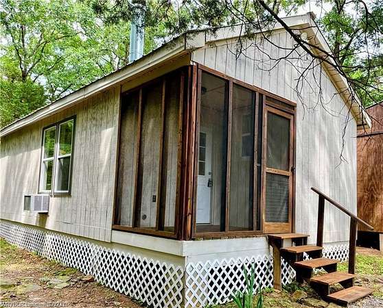 16 Acres of Recreational Land with Home for Sale in Rudy, Arkansas