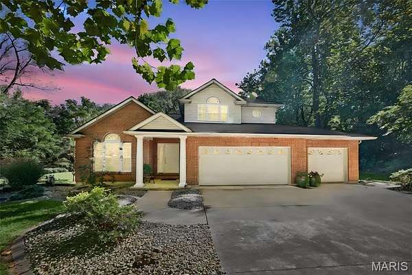 1.59 Acres of Land with Home for Sale in Godfrey, Illinois