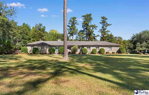 13.9 Acres of Land with Home for Sale in Scranton, South Carolina