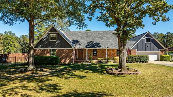 2.47 Acres of Land with Home for Sale in North Little Rock, Arkansas