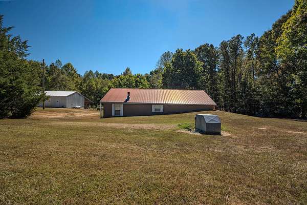 31.8 Acres of Land with Home for Sale in Lutts, Tennessee