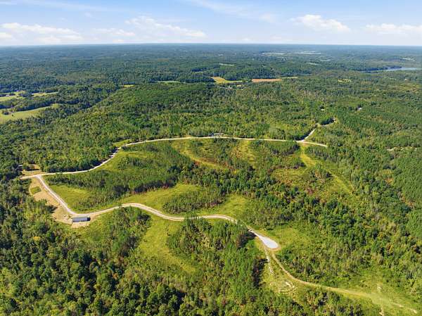 6 Acres of Residential Land for Sale in Dover, Tennessee