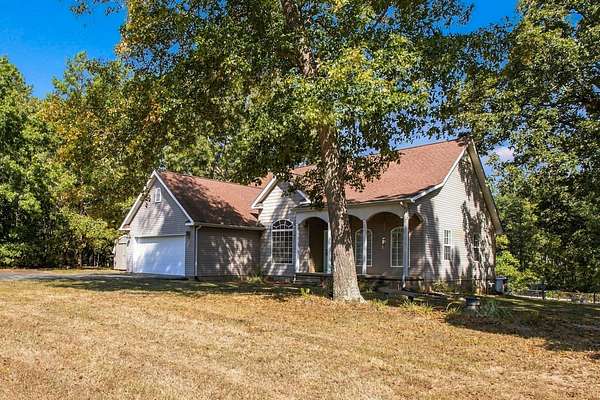 3.17 Acres of Land with Home for Sale in Hohenwald, Tennessee