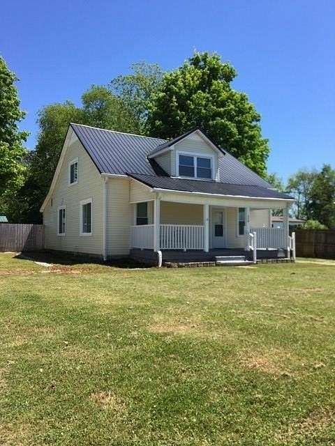 1.82 Acres of Land with Home for Lease in Sparta, Tennessee