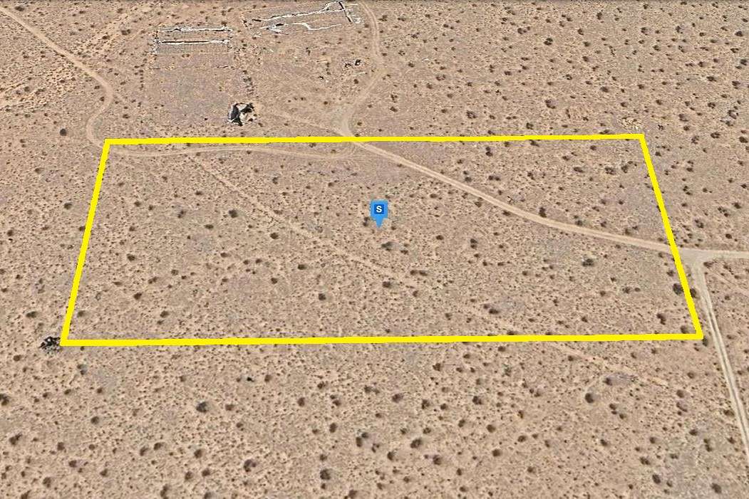 5 Acres of Residential Land for Sale in Lancaster, California