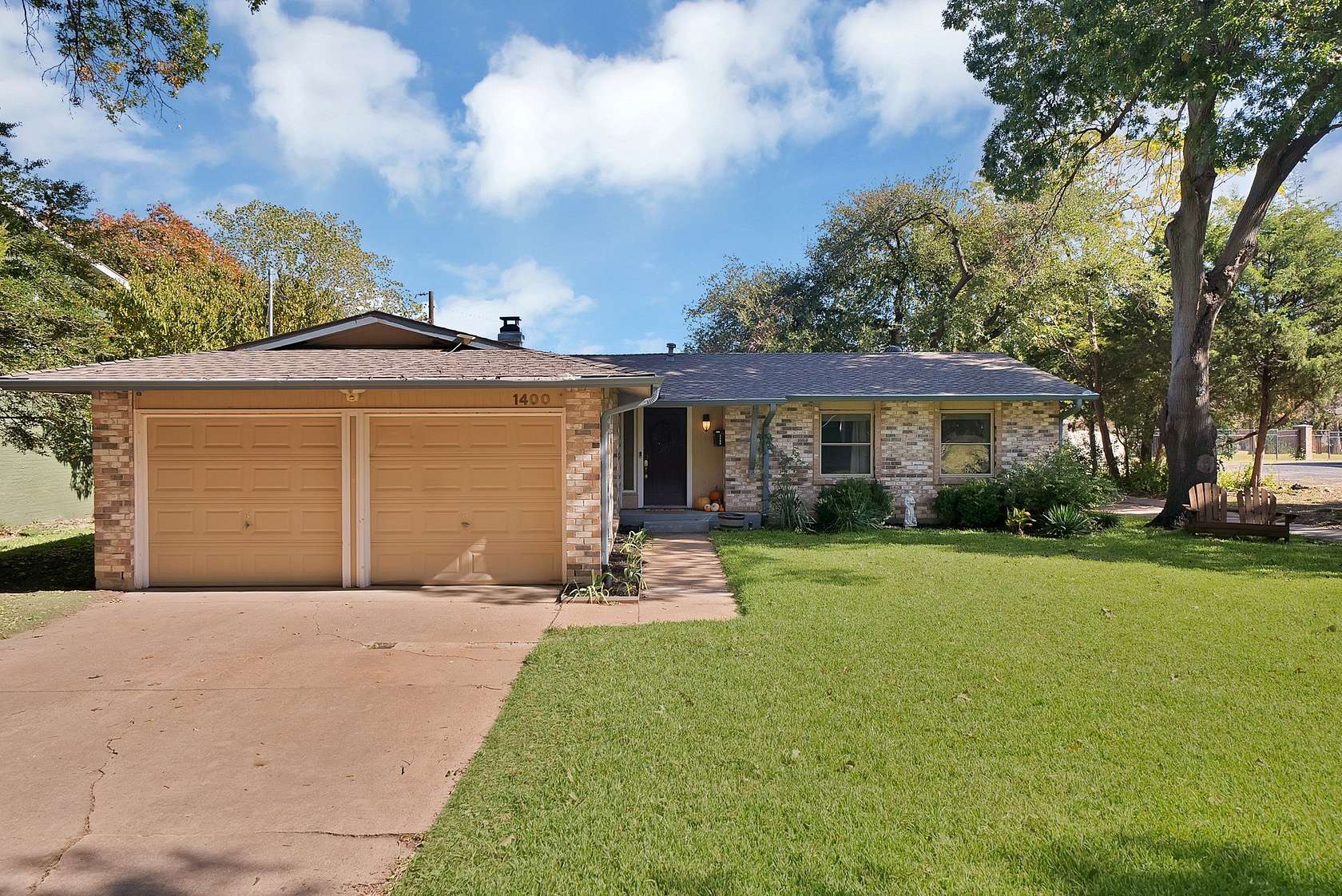 2 Acres of Land with Home for Lease in Richardson, Texas