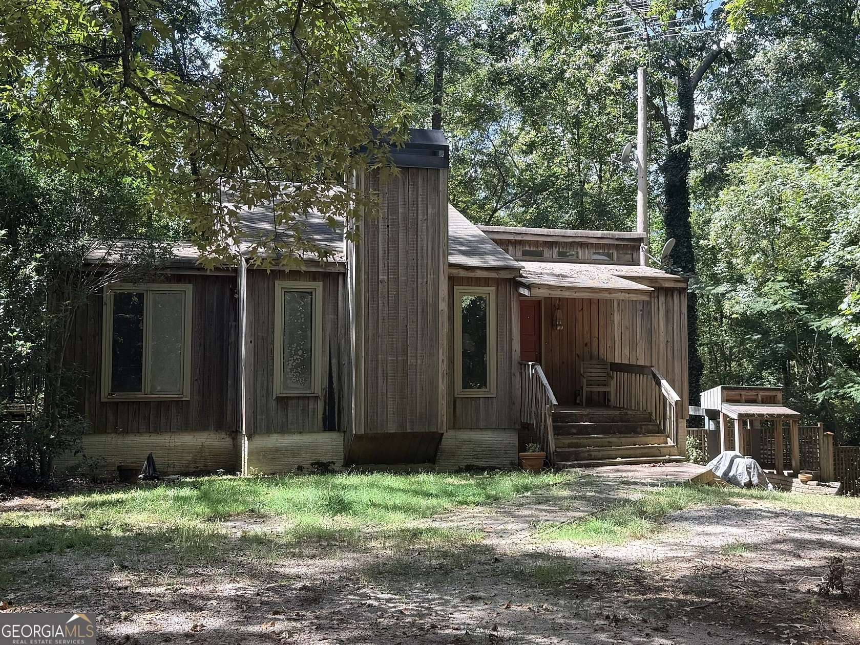 23.7 Acres of Recreational Land with Home for Sale in Grantville, Georgia