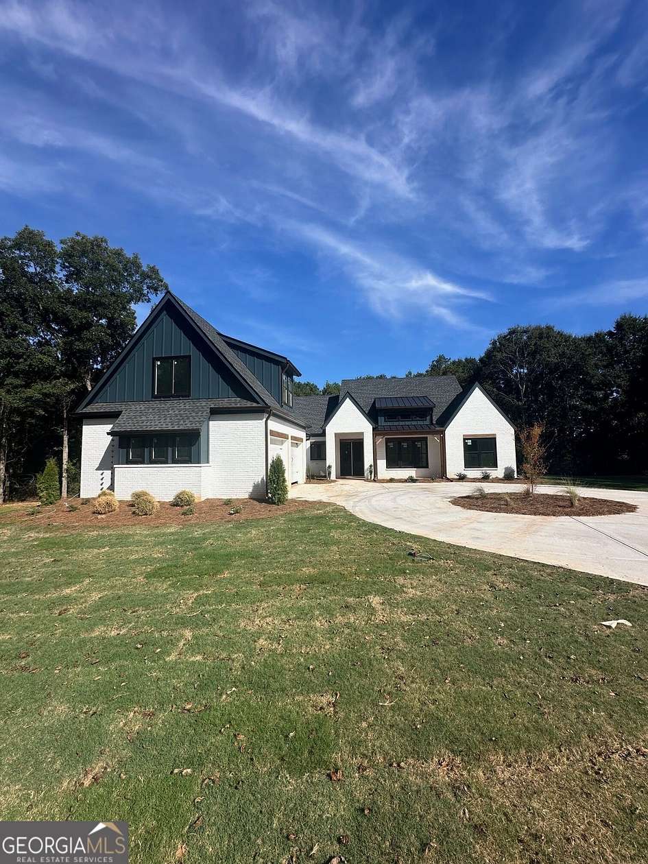2.27 Acres of Land with Home for Sale in Jenkinsburg, Georgia