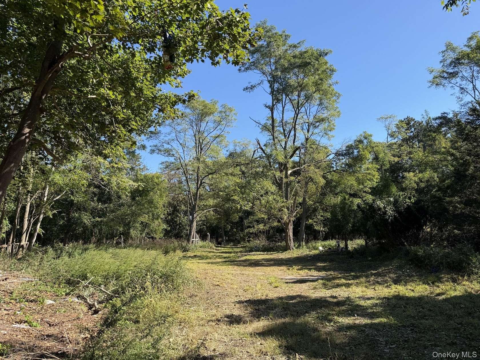 0.87 Acres of Land for Sale in Riverside, New York