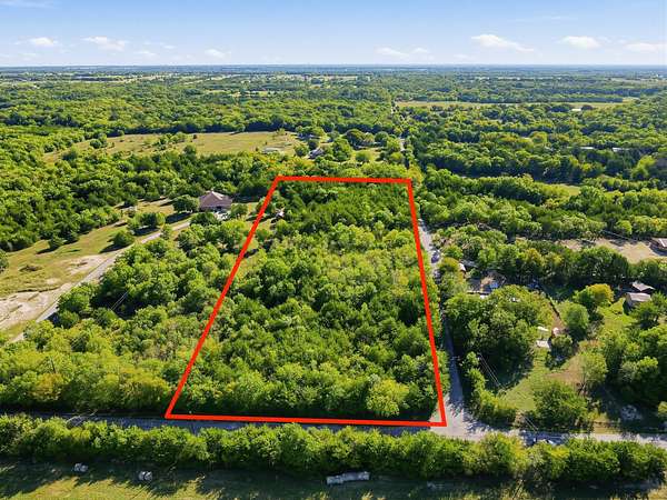 4 Acres of Residential Land for Sale in Whitewright, Texas
