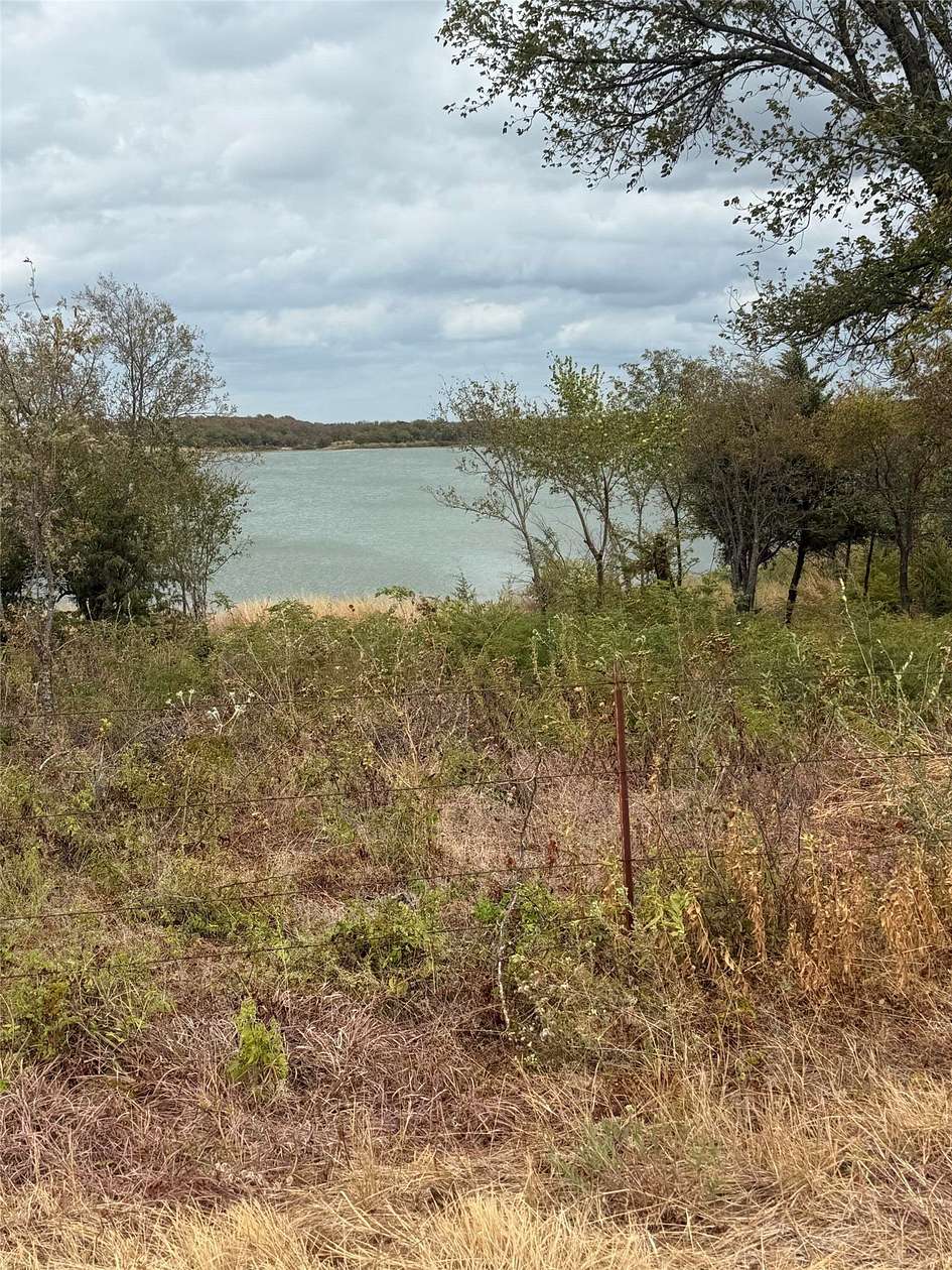 2 Acres of Residential Land for Sale in Sanger, Texas