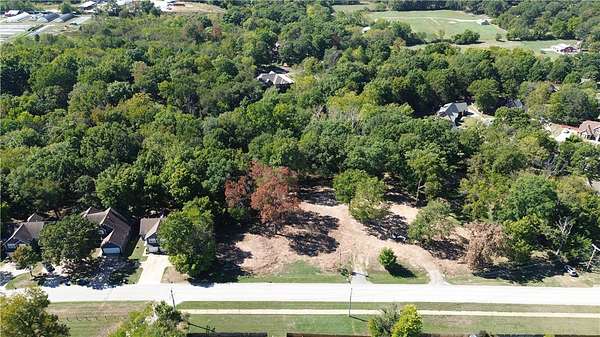1 Acre of Residential Land for Sale in Fayetteville, Arkansas