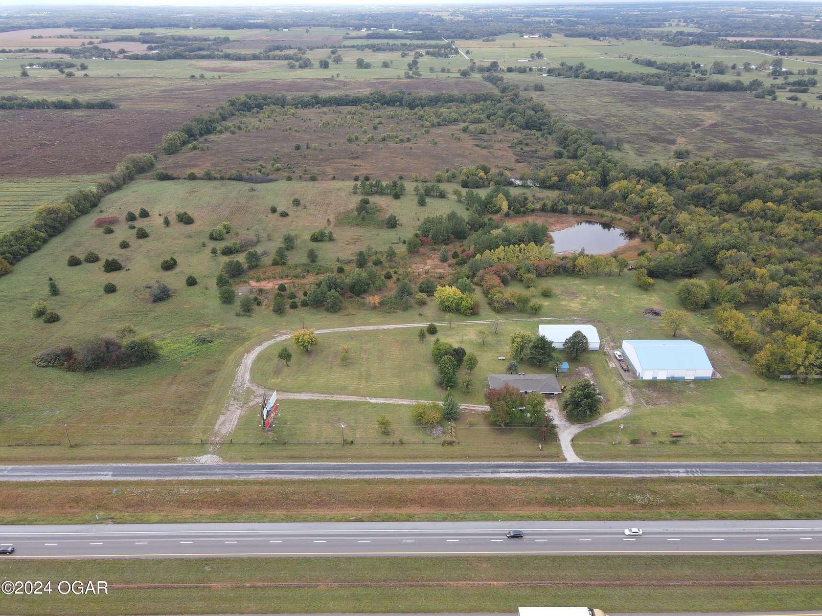 4 Acres of Improved Commercial Land for Sale in Sarcoxie, Missouri
