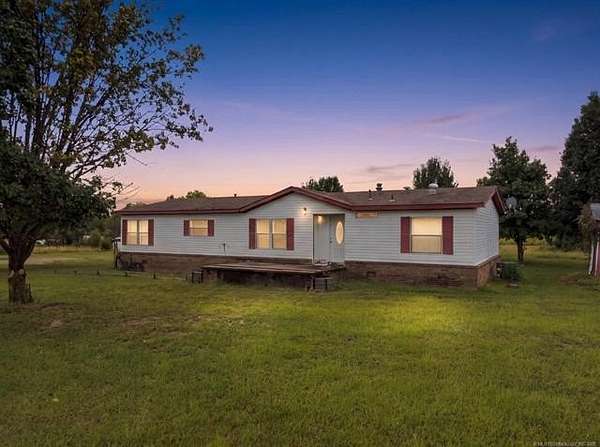 16 Acres of Land with Home for Sale in Weleetka, Oklahoma