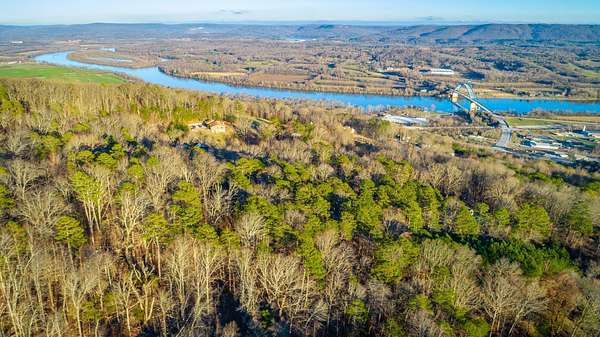 0.47 Acres of Residential Land for Sale in South Pittsburg, Tennessee