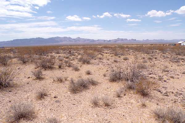 2.35 Acres of Residential Land for Sale in Golden Valley, Arizona