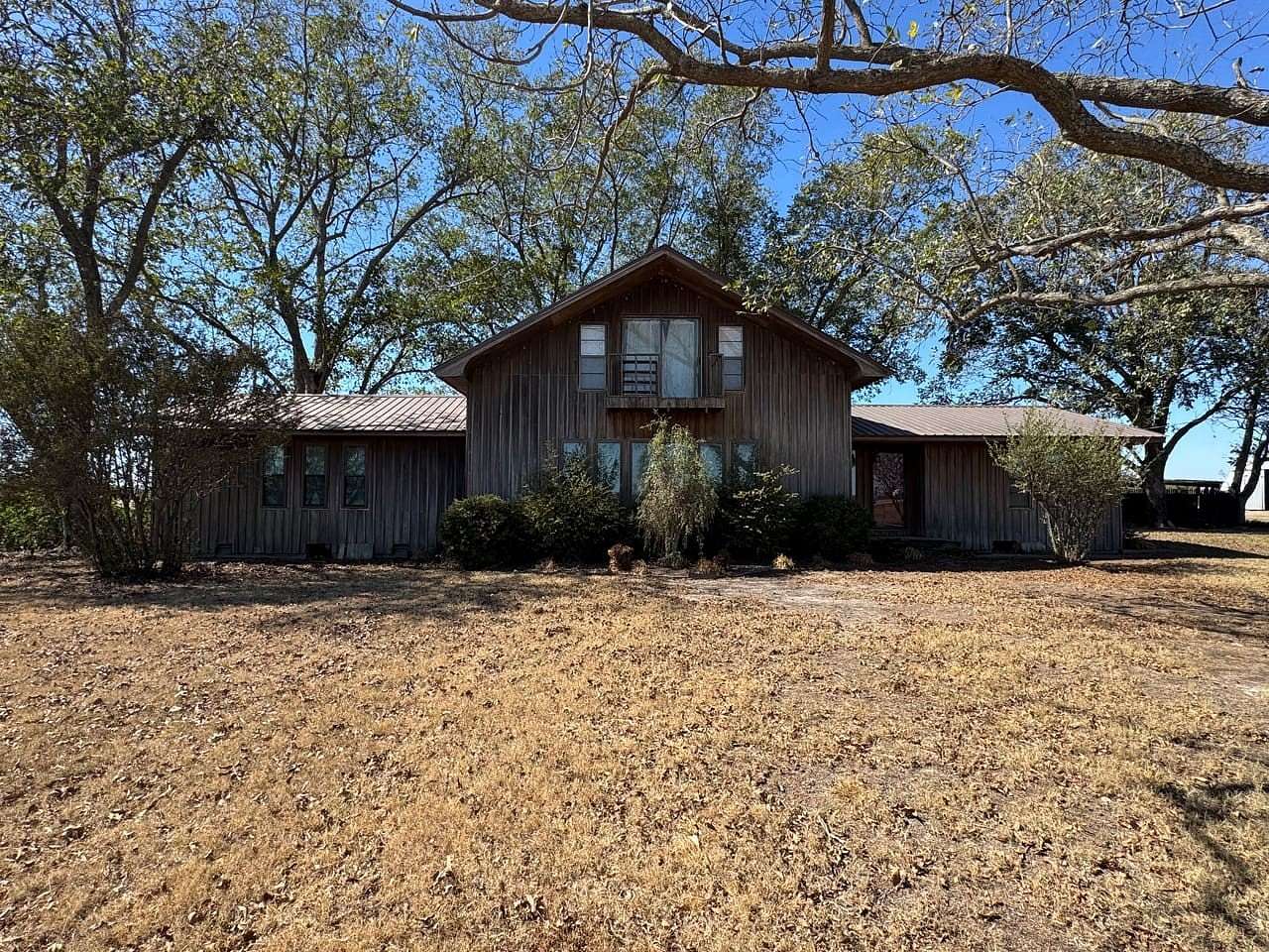3 Acres of Land with Home for Sale in Almyra, Arkansas