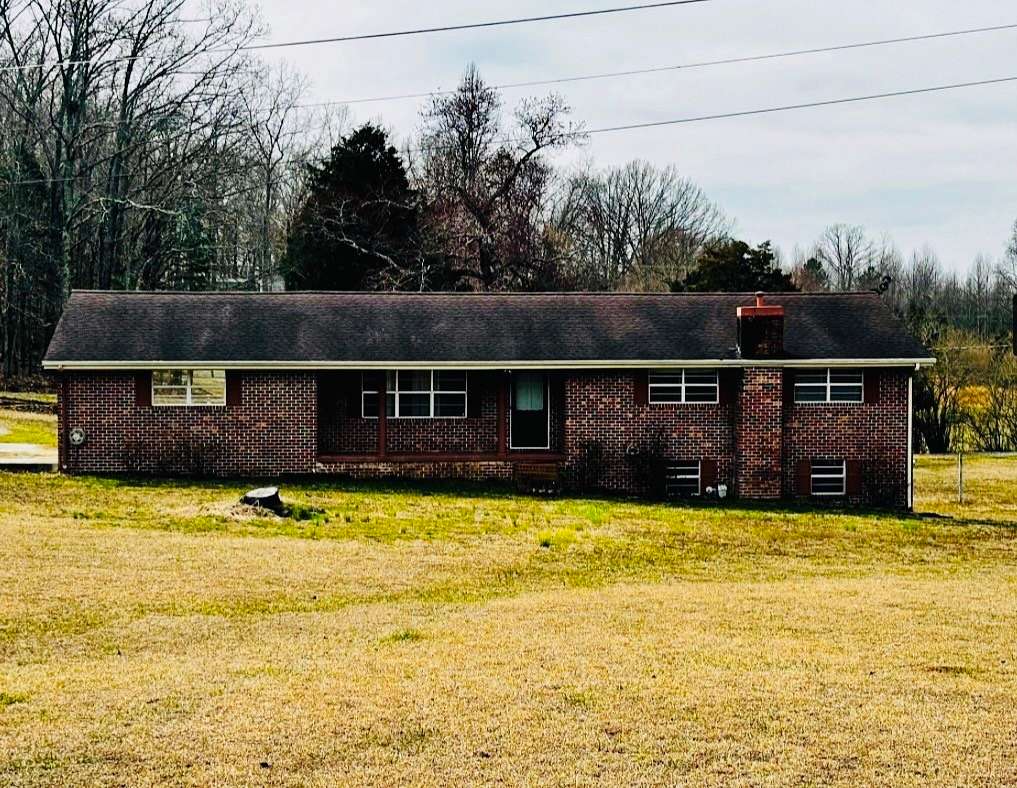 4 Acres of Land with Home for Sale in Athens, Tennessee