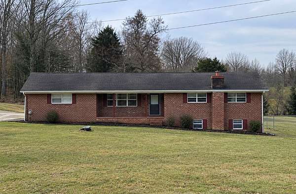4 Acres of Land with Home for Sale in Athens, Tennessee