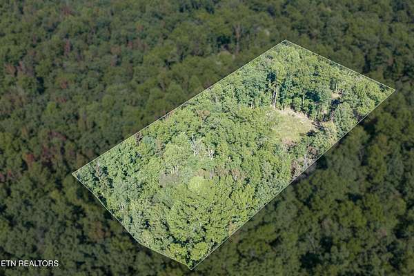4 Acres of Residential Land for Sale in Monterey, Tennessee