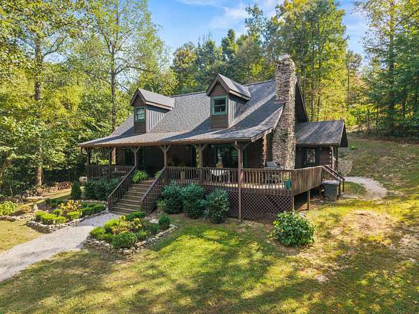 10 Acres of Land with Home for Sale in Mount Vernon, Kentucky